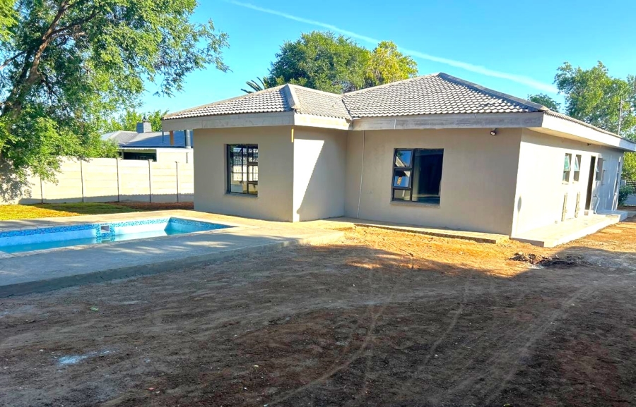 4 Bedroom Property for Sale in Bayswater Free State